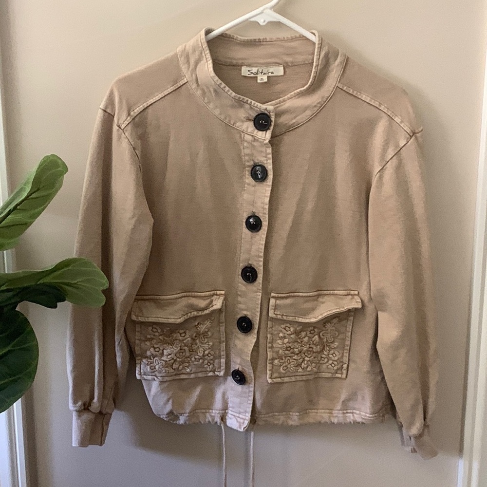 Solitaire Button Front Jacket. Size Small - Picture 3 of 12